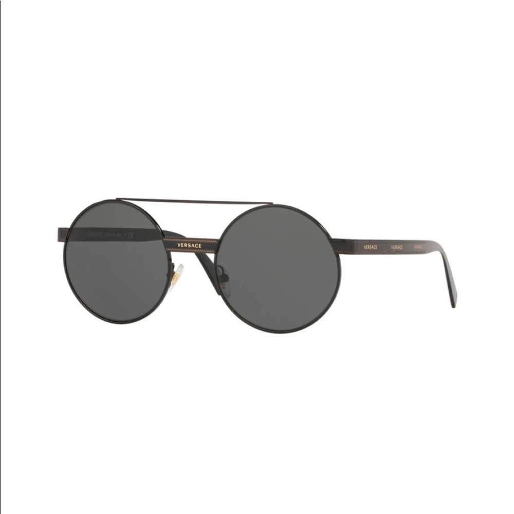 Round Versace sunglasses worn once